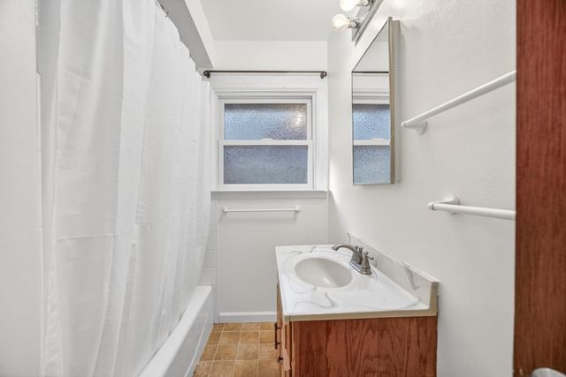 1828 Larkin Way, Sacramento, CA 95818