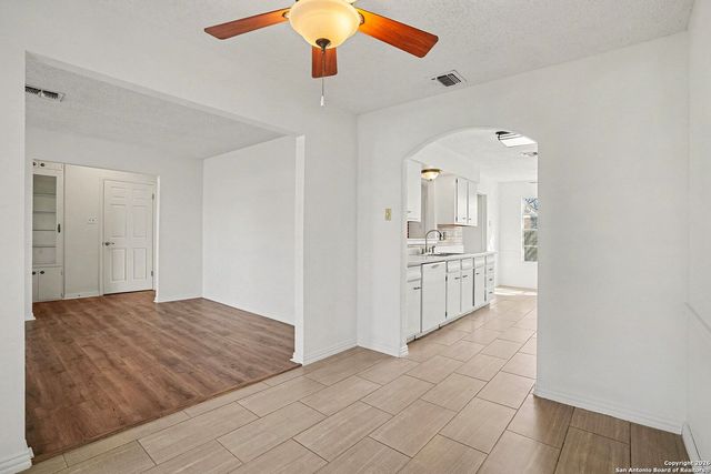 104 Firestone, Schertz, TX 78154