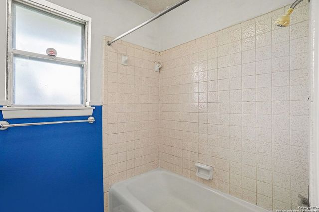 104 Firestone, Schertz, TX 78154