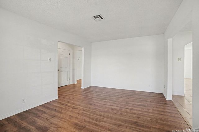 104 Firestone, Schertz, TX 78154