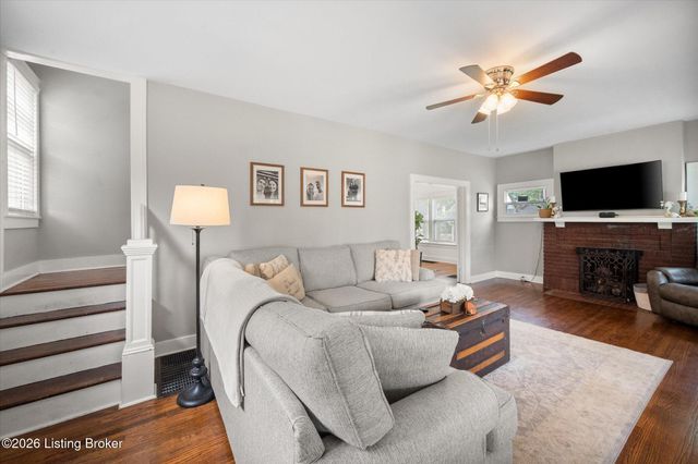 505 Wood Rd, Lyndon, KY 40222