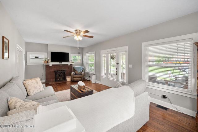 505 Wood Rd, Lyndon, KY 40222