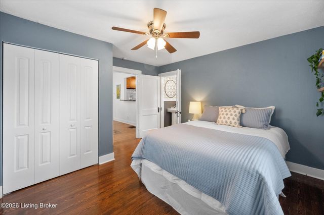505 Wood Rd, Lyndon, KY 40222