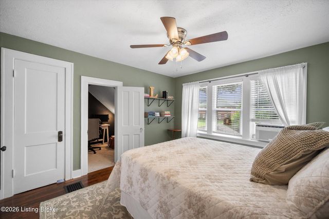 505 Wood Rd, Lyndon, KY 40222