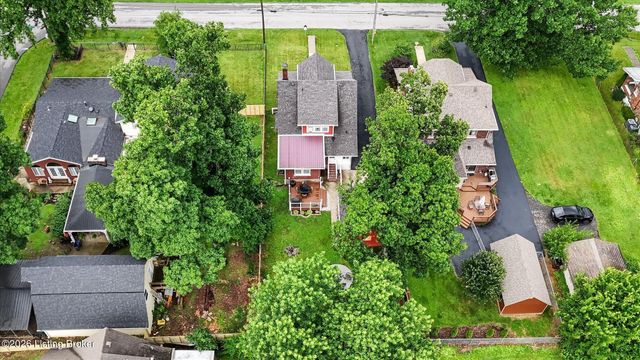 505 Wood Rd, Lyndon, KY 40222