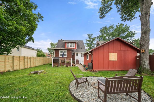 505 Wood Rd, Lyndon, KY 40222