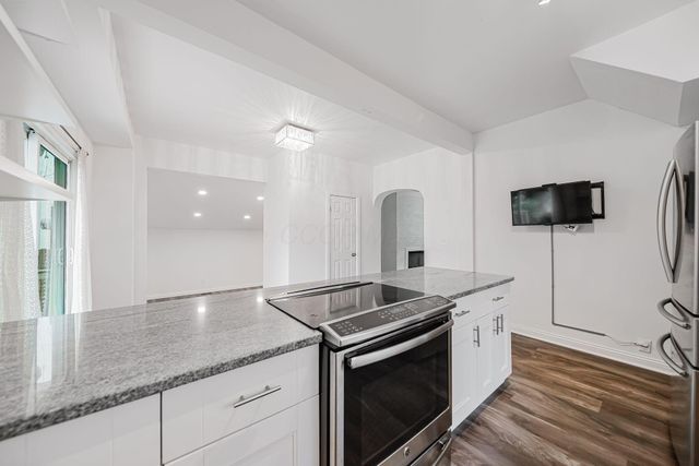 590 W 2nd Avenue, Columbus, OH 43201