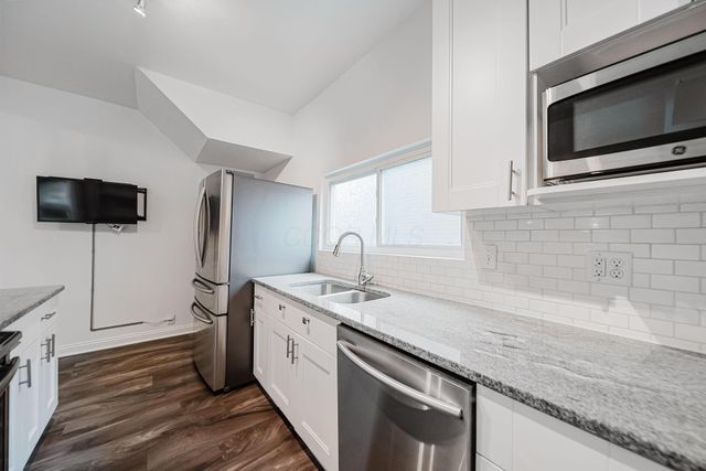 590 W 2nd Avenue, Columbus, OH 43201
