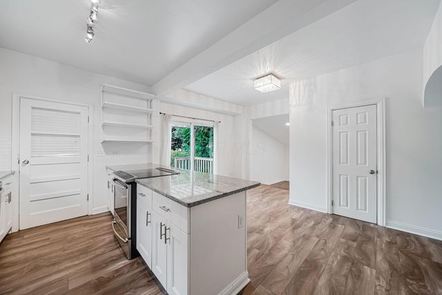 590 W 2nd Avenue, Columbus, OH 43201