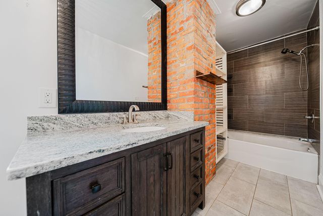 590 W 2nd Avenue, Columbus, OH 43201