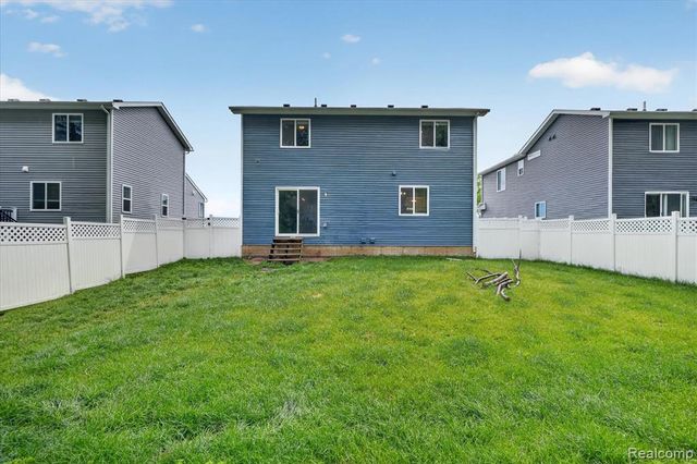 5382 Rural Terrace Court, Waterford, MI 48329