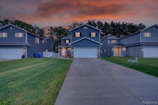 5382 Rural Terrace Court, Waterford, MI 48329