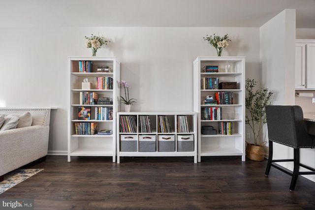 69 SISTER'S FARMSTEAD ROAD, Mount Laurel, NJ 08054