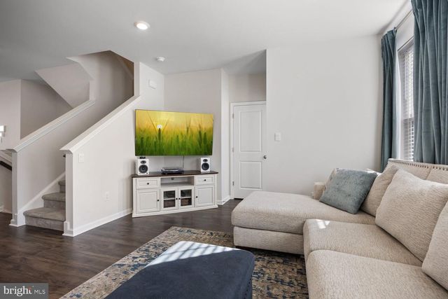 69 SISTER'S FARMSTEAD ROAD, Mount Laurel, NJ 08054