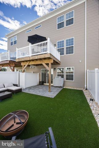 69 SISTER'S FARMSTEAD ROAD, Mount Laurel, NJ 08054