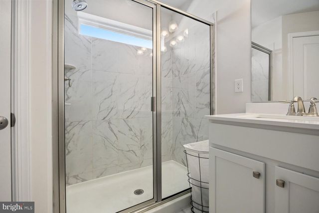 69 SISTER'S FARMSTEAD ROAD, Mount Laurel, NJ 08054