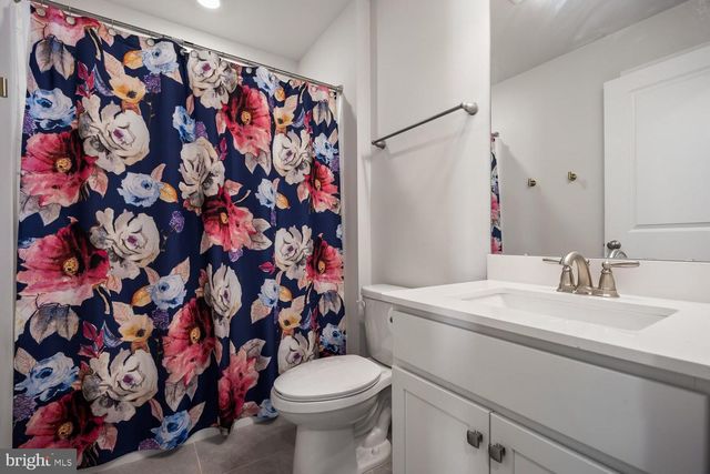 69 SISTER'S FARMSTEAD ROAD, Mount Laurel, NJ 08054