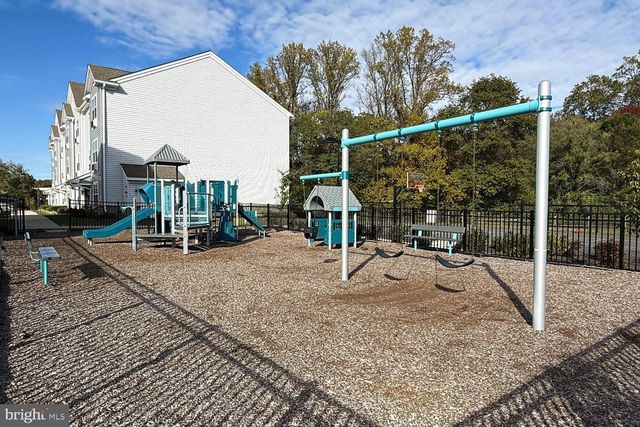 69 SISTER'S FARMSTEAD ROAD, Mount Laurel, NJ 08054