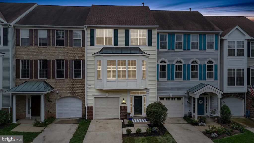 44095 RISING SUN TER, Ashburn, VA 20147