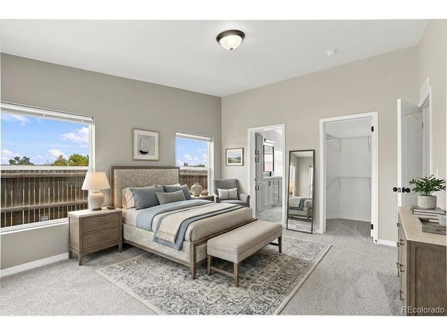 302 Apache Pl, Lochbuie, CO 80603