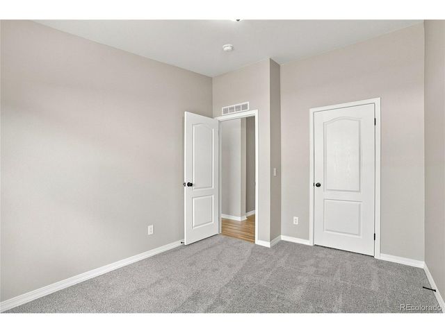302 Apache Pl, Lochbuie, CO 80603