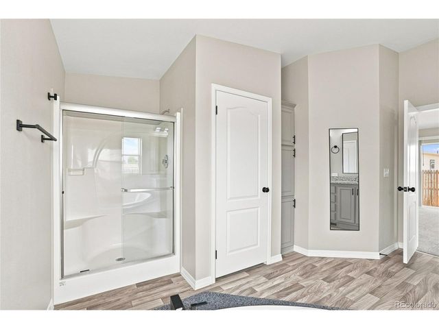 302 Apache Pl, Lochbuie, CO 80603