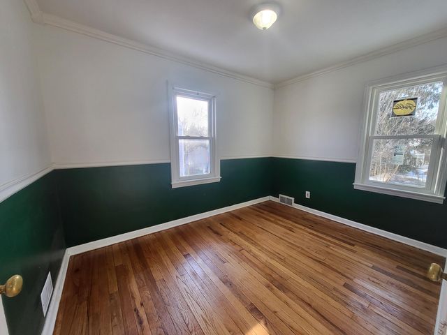 2302 Maplewood Avenue, Lansing, MI 48910