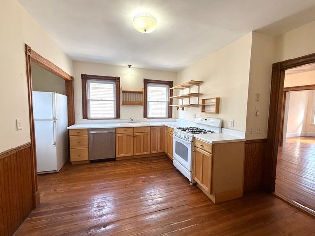 82 Prichard Ave. 2, Somerville, MA 02144