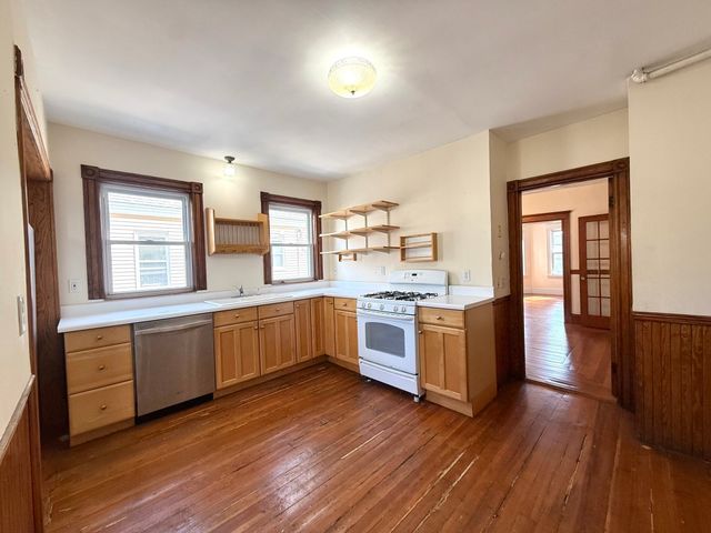 82 Prichard Ave. 2, Somerville, MA 02144