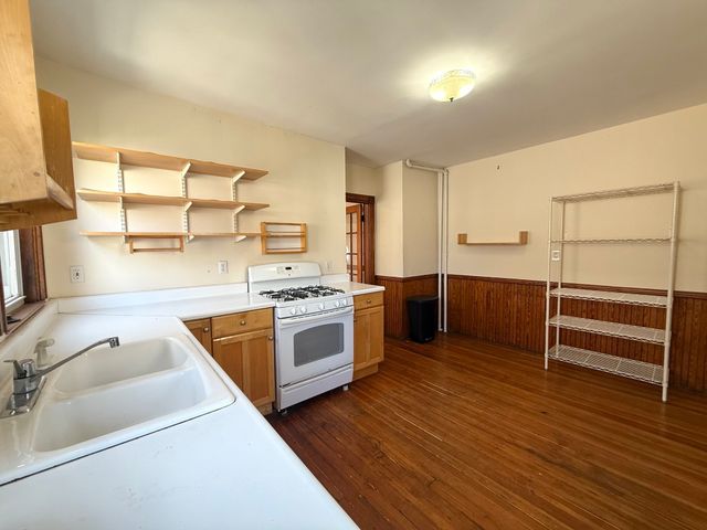 82 Prichard Ave. 2, Somerville, MA 02144