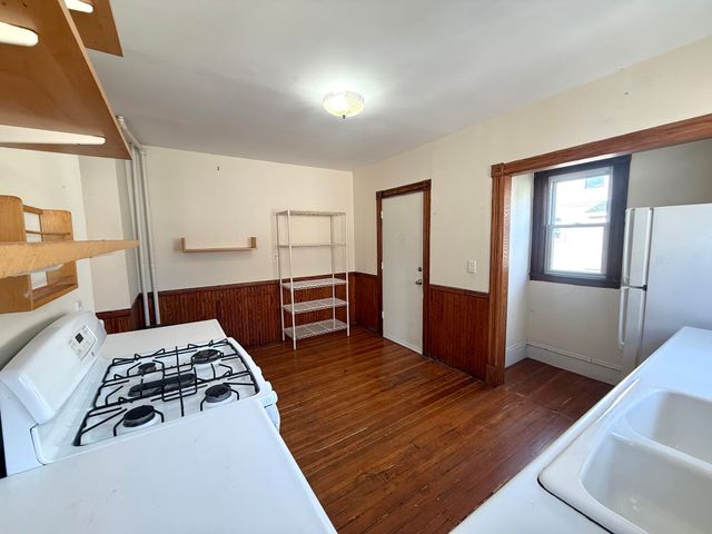 82 Prichard Ave. 2, Somerville, MA 02144