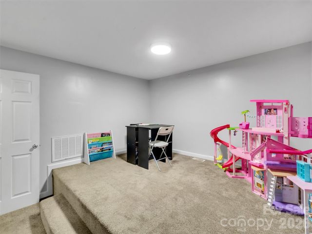 126 Arrowwood Way, Canton, NC 28716