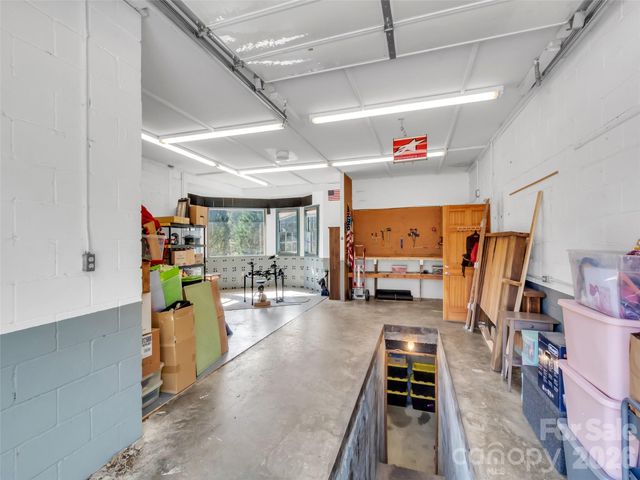 126 Arrowwood Way, Canton, NC 28716