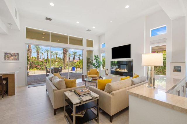 469 White Horse Trail, Palm Desert, CA 92211