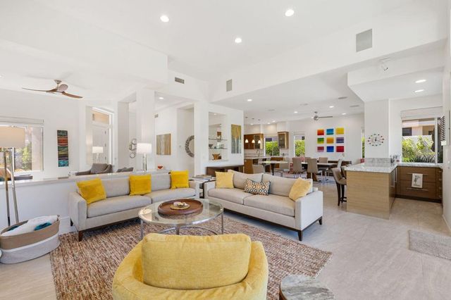 469 White Horse Trail, Palm Desert, CA 92211