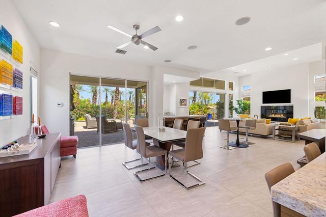 469 White Horse Trail, Palm Desert, CA 92211