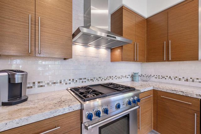 469 White Horse Trail, Palm Desert, CA 92211