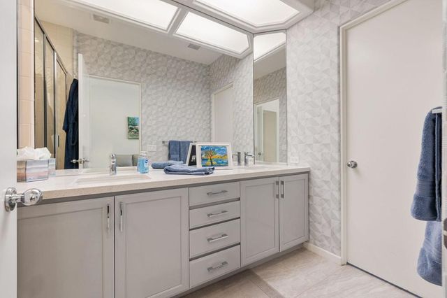 469 White Horse Trail, Palm Desert, CA 92211