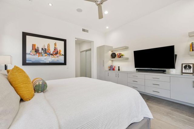 469 White Horse Trail, Palm Desert, CA 92211