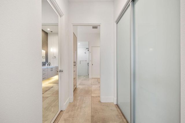 469 White Horse Trail, Palm Desert, CA 92211