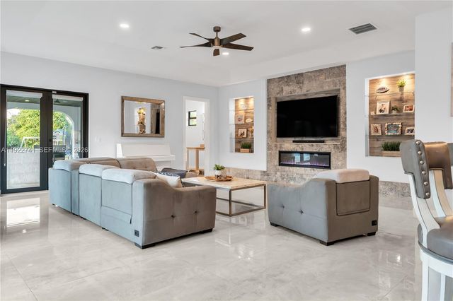 15701 SW 254th Street, Homestead, FL 33031