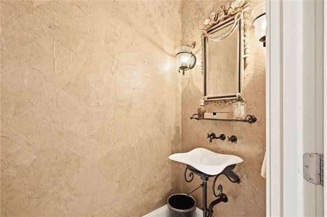 5 Saint Andrews Way SW, Rome, GA 30165