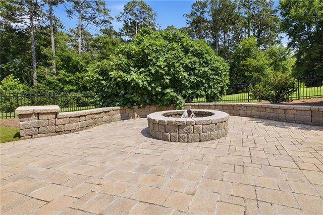5 Saint Andrews Way SW, Rome, GA 30165