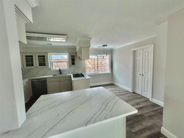 2511 Briarpark Drive, Houston, TX 77042