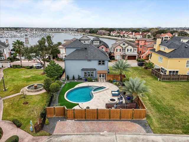 1402 Oceanside Lane, League City, TX 77573