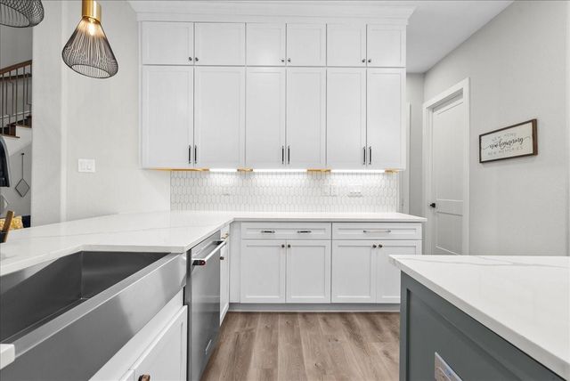 1402 Oceanside Lane, League City, TX 77573