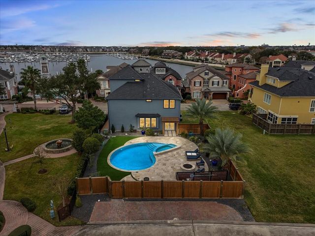 1402 Oceanside Lane, League City, TX 77573