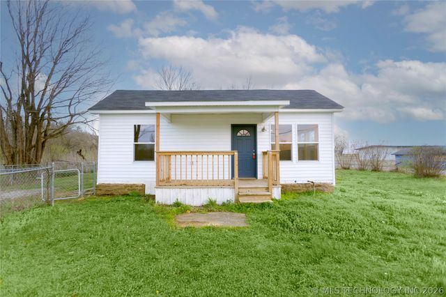 100 S 2nd Street, Haileyville, OK 74546