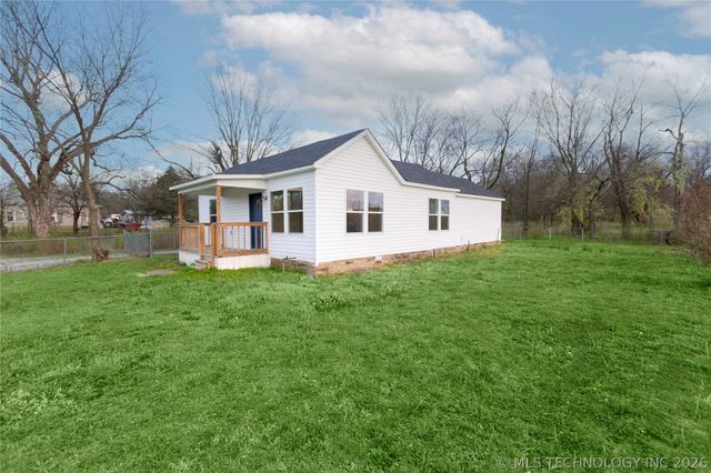 100 S 2nd Street, Haileyville, OK 74546