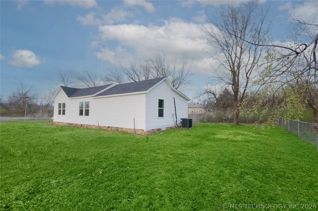 100 S 2nd Street, Haileyville, OK 74546